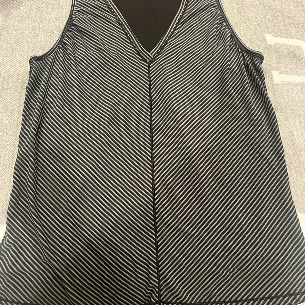 Lululemon Athletica Black and White Tank Top